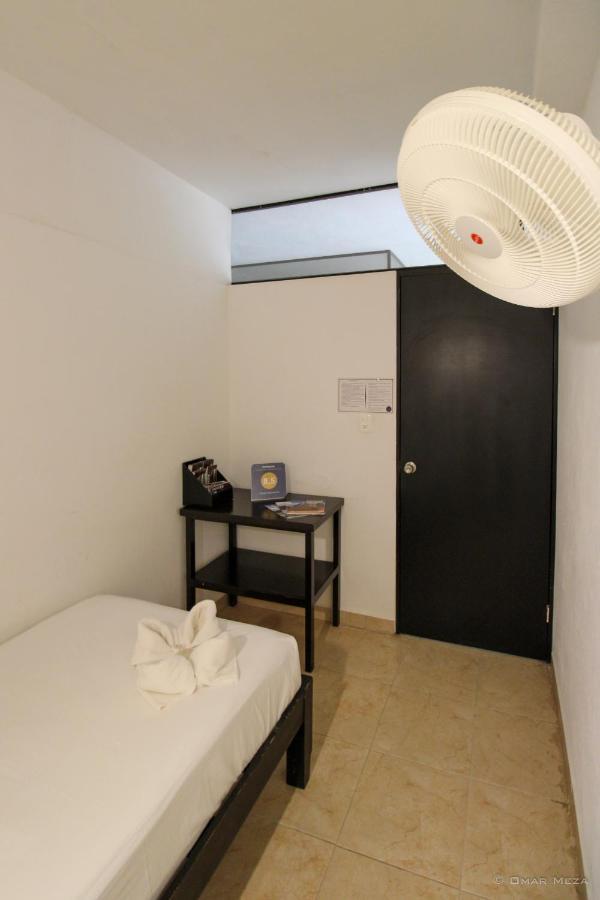 Hostal Gayser Valladolid  Extérieur photo